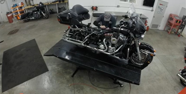 Harley-Davidson Twin Cam - Time Lapse Engine Build